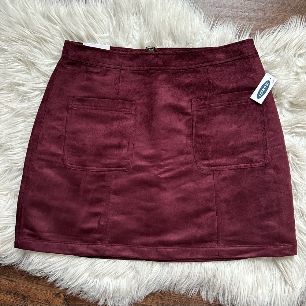NWT Old Navy red suede skirt size 10
